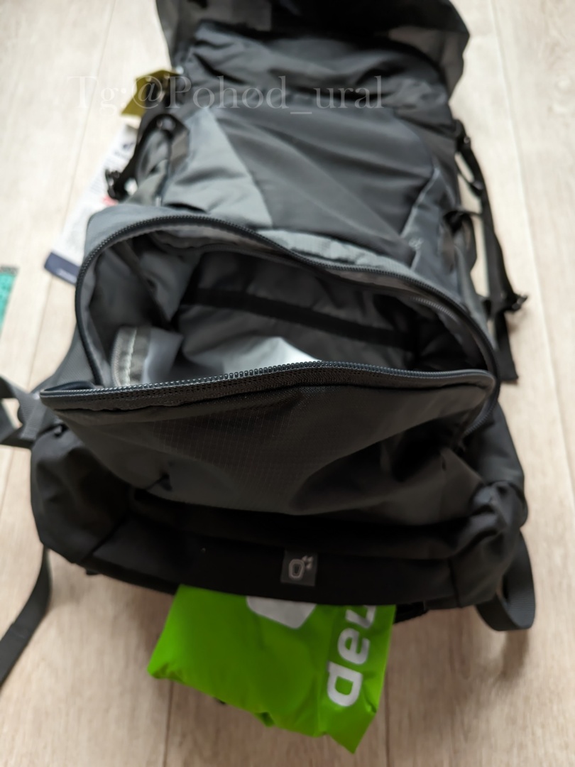Изображение Deuter Futura Pro 38 SL Black-Graphite