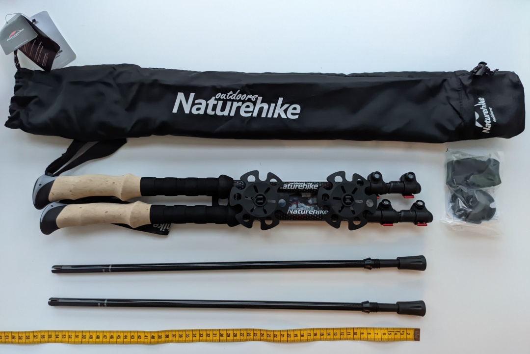Изображение Палки треккинговые Naturehike 3-х узловые из углеродного волокна (пара), телескопические