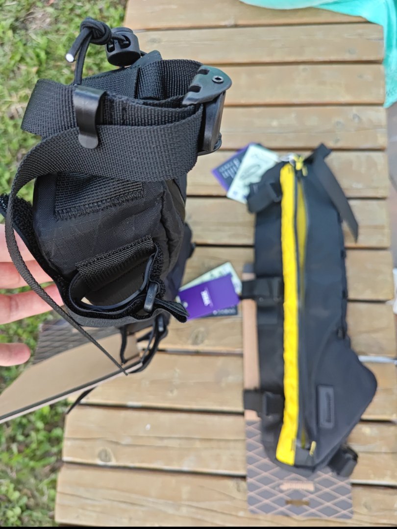 Изображение Велосипедная сумка под раму Rhinowalk BHD0017 Wilderness 2,4 л